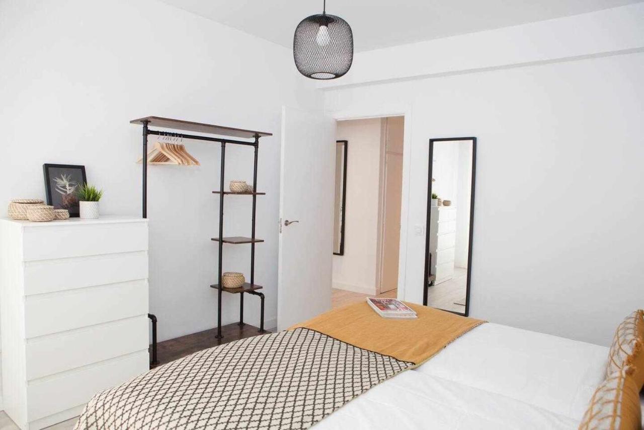 Apartment Isg Alhondiga Piso Nuevo Piscina Casco Antiguo8p Seville