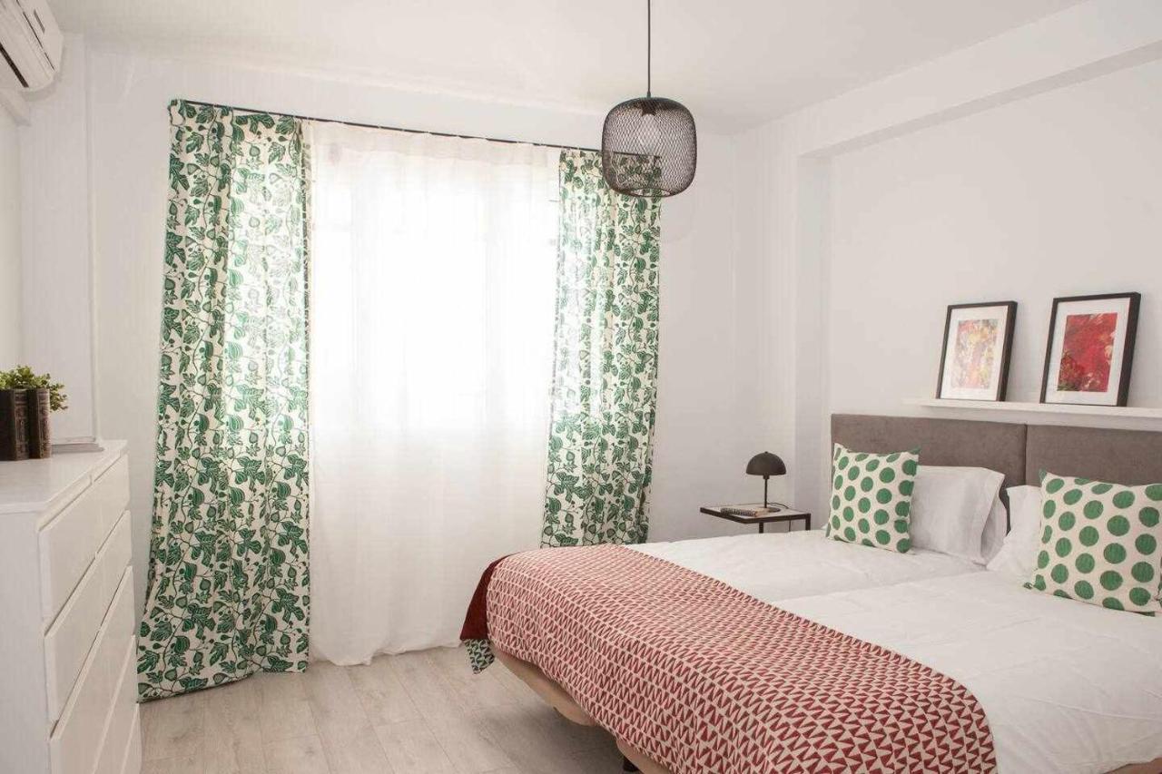 Isg Alhondiga Piso Nuevo Piscina Casco Antiguo8p Apartment