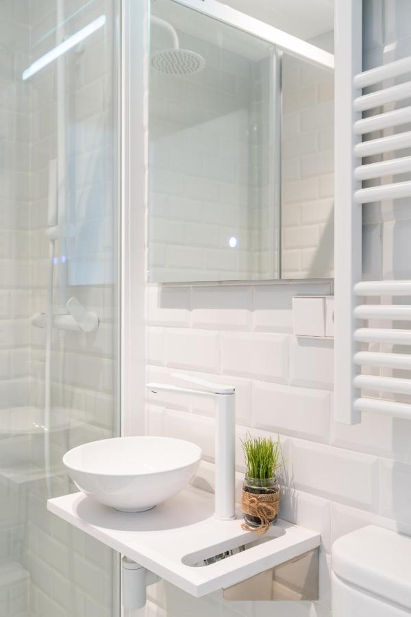 Behouse Campana Apartment Seville