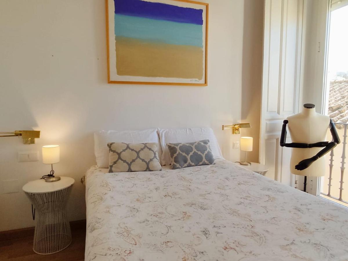 Homeyseville- Lovely In City Center, Parking Optional Apartment Seville