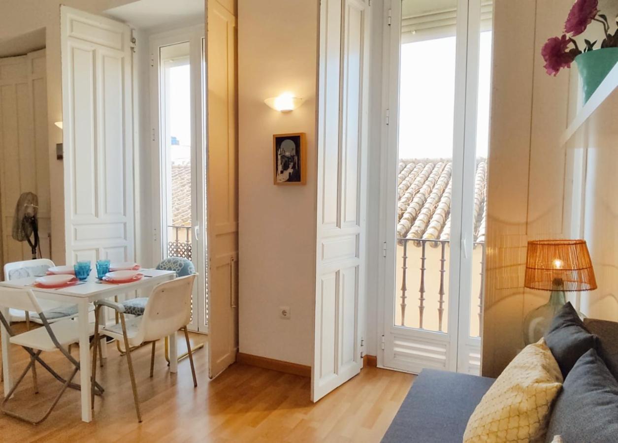 Apartment Homeyseville- Lovely In City Center, Parking Optional
