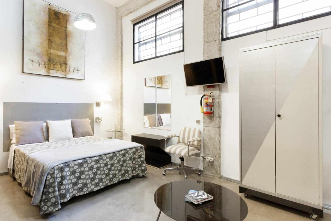 Apartment Monkeys Luxury Metaloft