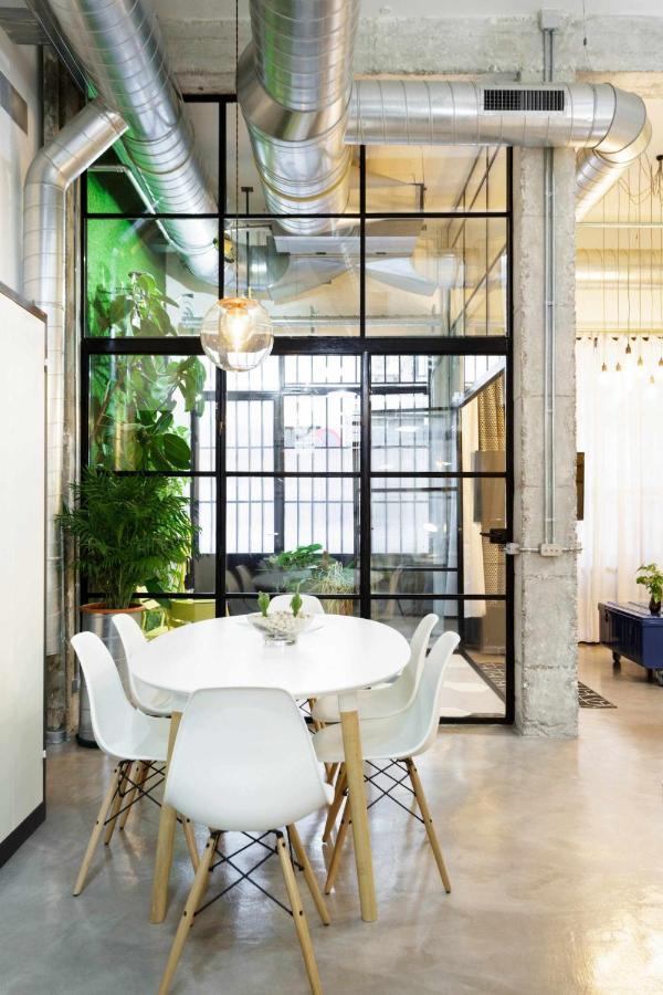 Apartment Monkeys Luxury Metaloft *