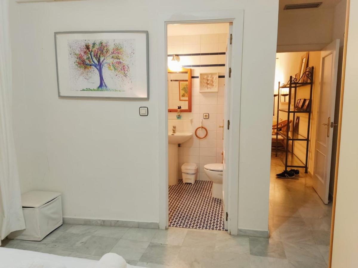 Homeyseville-duplex Con Terraza Santa Cruz 5 Pax, Parking Optional * Seville