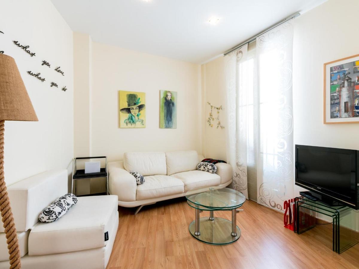 Holi-rent Goya Apartment Seville