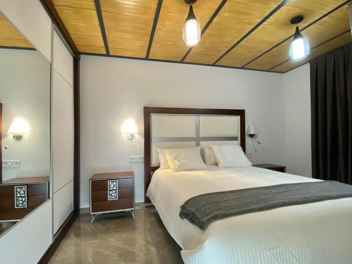 Apartment Tr3 Aparcamiento Incluido Familias Loft Almirante Seville