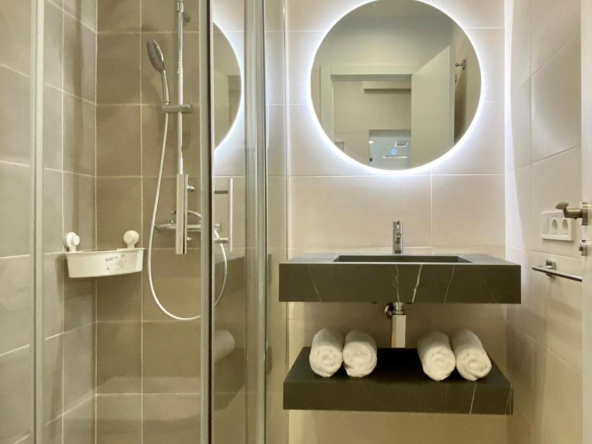 Tr3 Aparcamiento Incluido Familias Loft Almirante Apartment