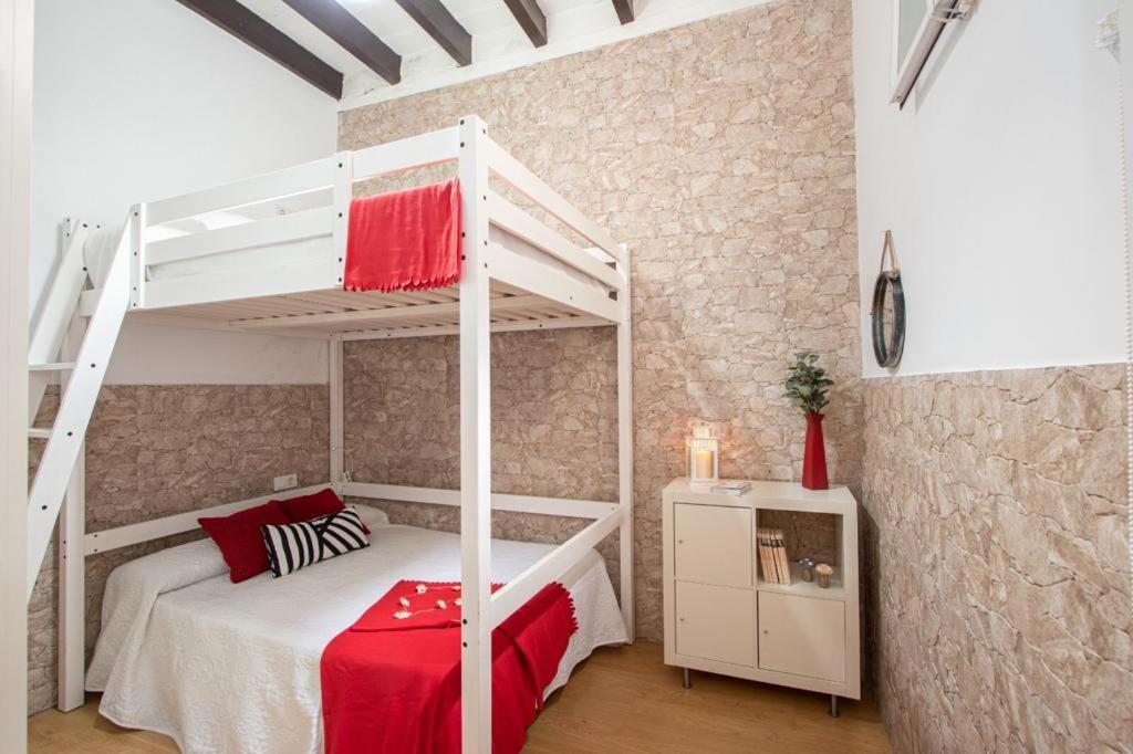 Corral De La Alameda Apartment