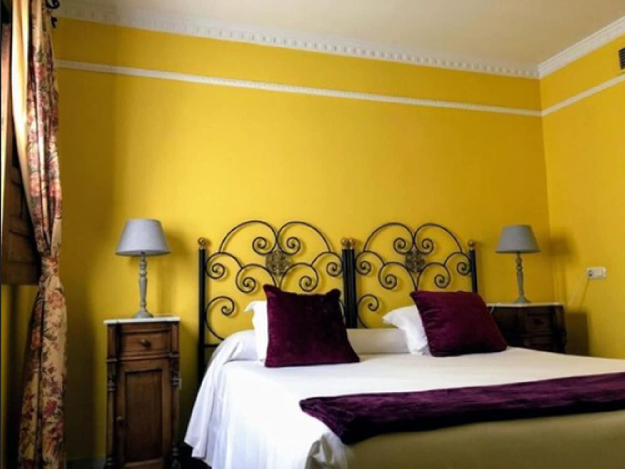 Casa Imperial 4* Seville