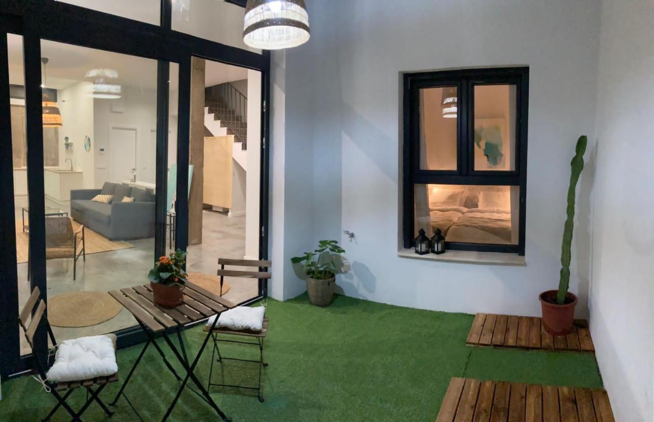 Acogedor En Semisótano Con Patio Y Cerca De La Plaza De España Apartamento Sevilla