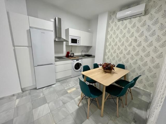 Ad1b Arenal 3br Apartment, 250 Mtrs From Cathedral