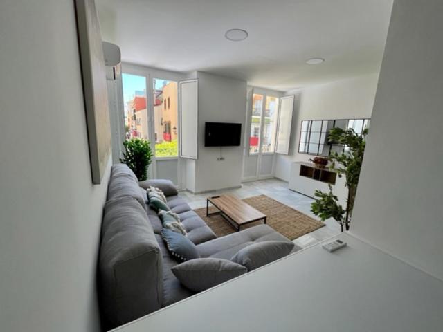 Ad1b Arenal 3br Apartment, 250 Mtrs From Cathedral *