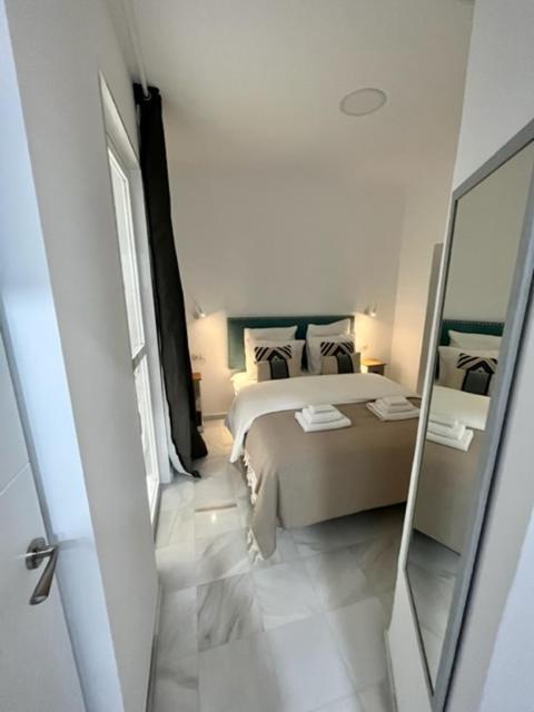 Ad1b Arenal 3br Apartment, 250 Mtrs From Cathedral Apartment *