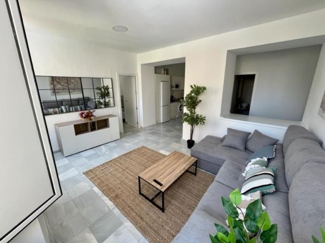 Ad1b Arenal 3br Apartment, 250 Mtrs From Cathedral Apartment *