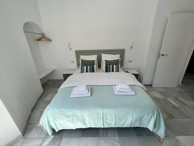 Ad1b Arenal 3br Apartment, 250 Mtrs From Cathedral Apartment *