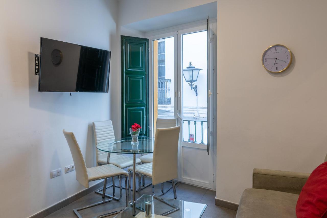 Reservaloen Terrazas De La Catedral Apartment Seville