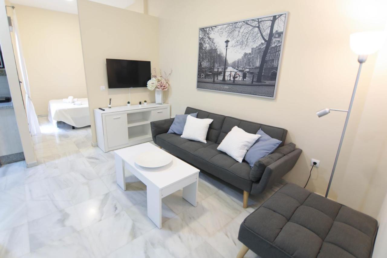 Rentalsevilla Patio En La Esencia De Triana Apartment