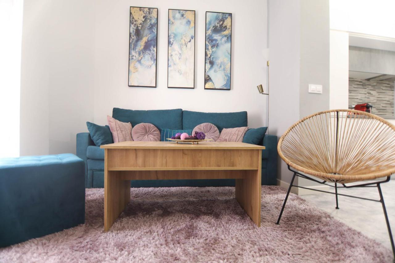 Rentalsevilla De 3 En Triana * Sevilla