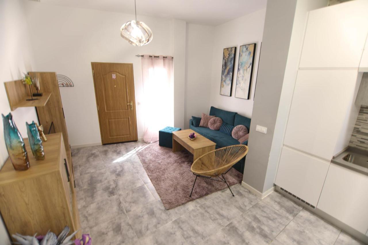Apartamento Rentalsevilla De 3 En Triana *