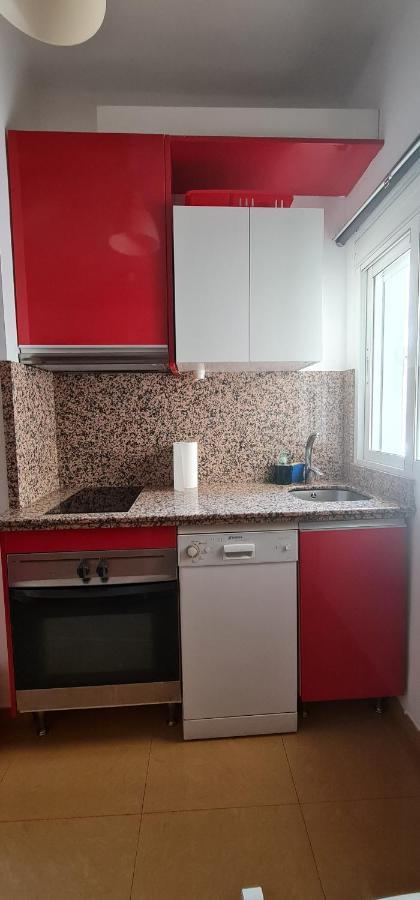 Triana Y Apartment *