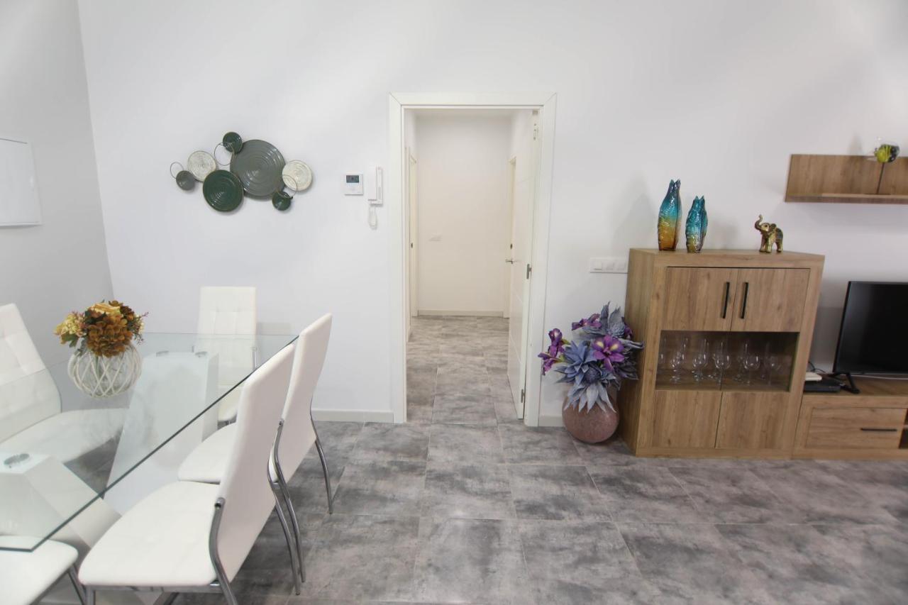 Rentalsevilla De 3 En Triana * Sevilla