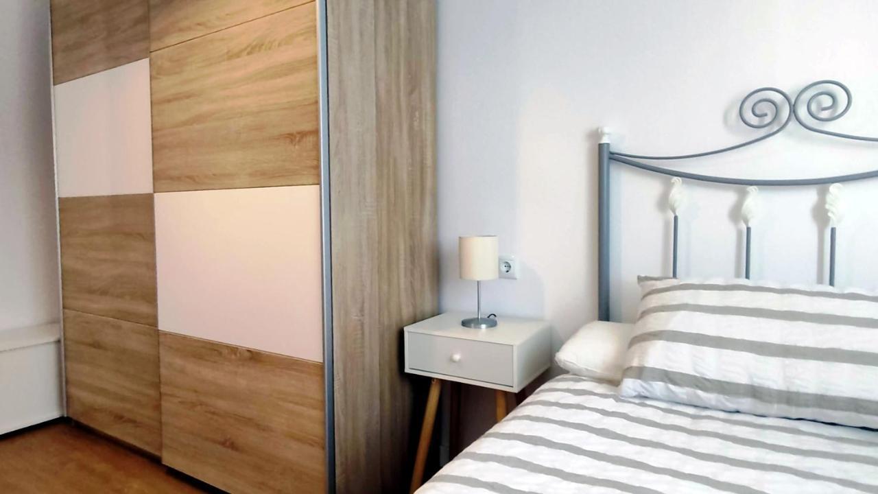 Nuevo 3 Y Vista A La Giralda Junto A Sanchez Pizjuan Apartamento *