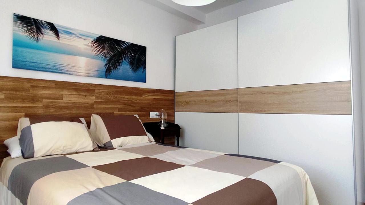 Nuevo 3 Y Vista A La Giralda Junto A Sanchez Pizjuan Apartamento