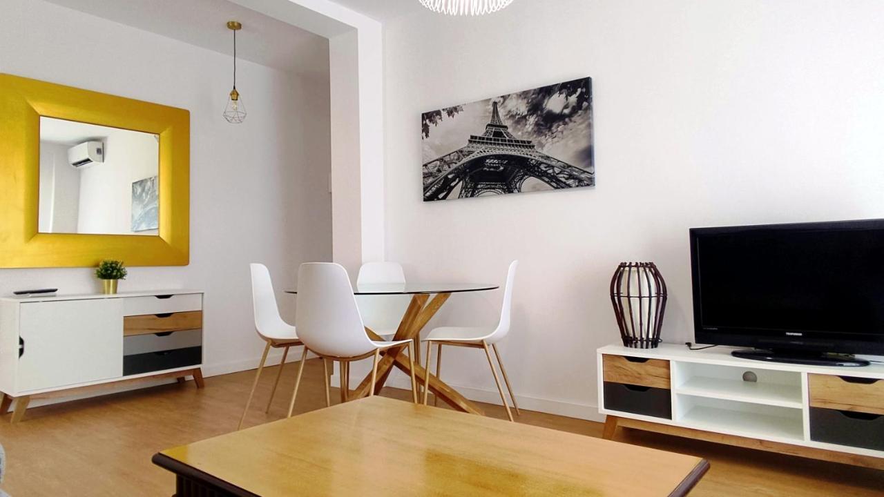 Apartamento Nuevo 3 Y Vista A La Giralda Junto A Sanchez Pizjuan
