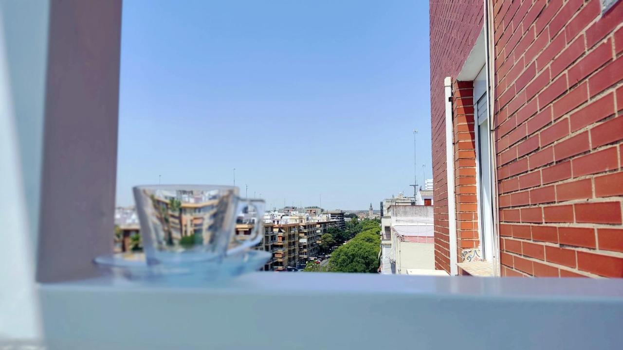 Nuevo 3 Y Vista A La Giralda Junto A Sanchez Pizjuan
