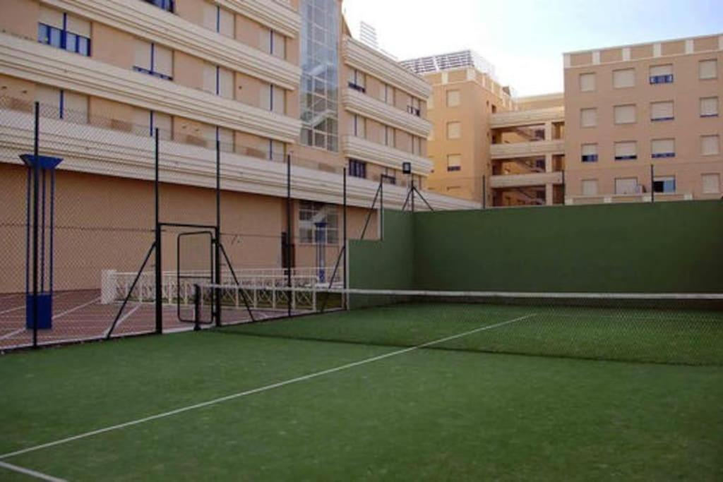 Fibes Con Parking Gratis Apartment