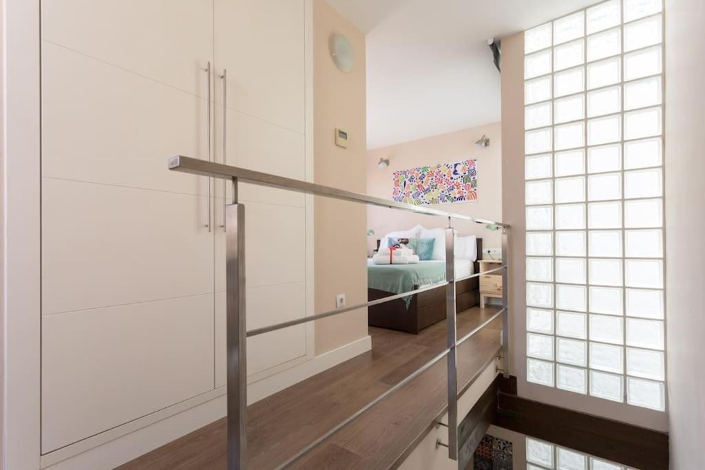 Esse ático. Precioso ático Con Terraza En Pleno Centro Apartamento *
