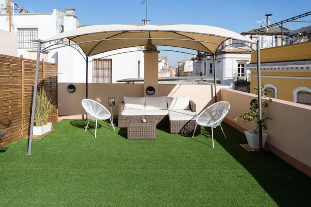 Esse ático. Precioso ático Con Terraza En Pleno Centro Apartamento *