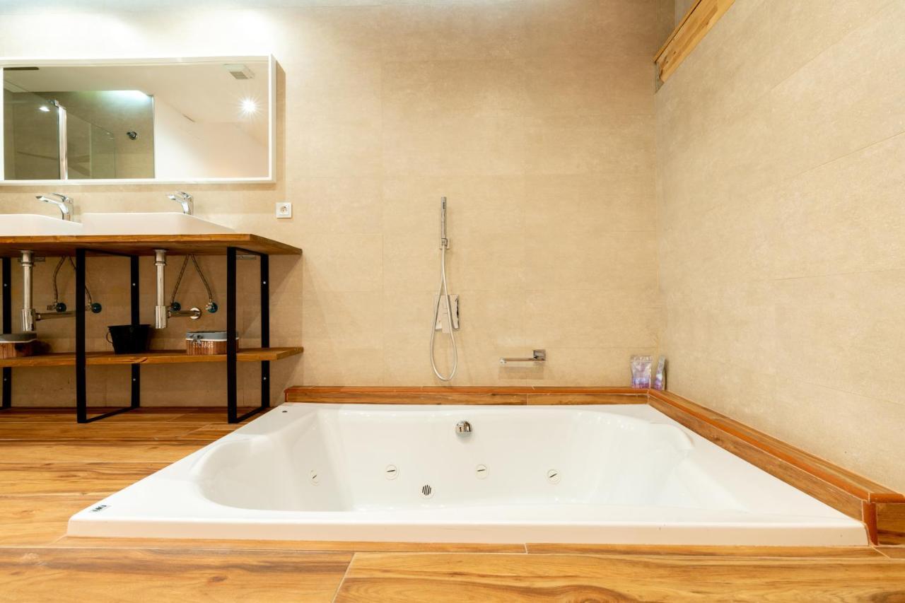 Apartamento Holi-rent Luis Montoto *