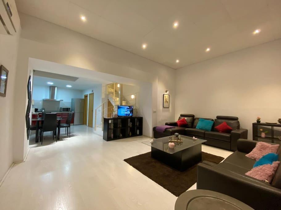 Luxury Complete Building In The Heart Of Seville