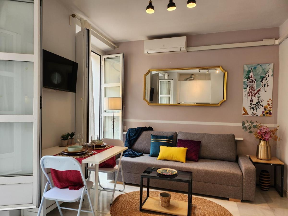 Lovely Center - Balcony Lux Sol Apartamento