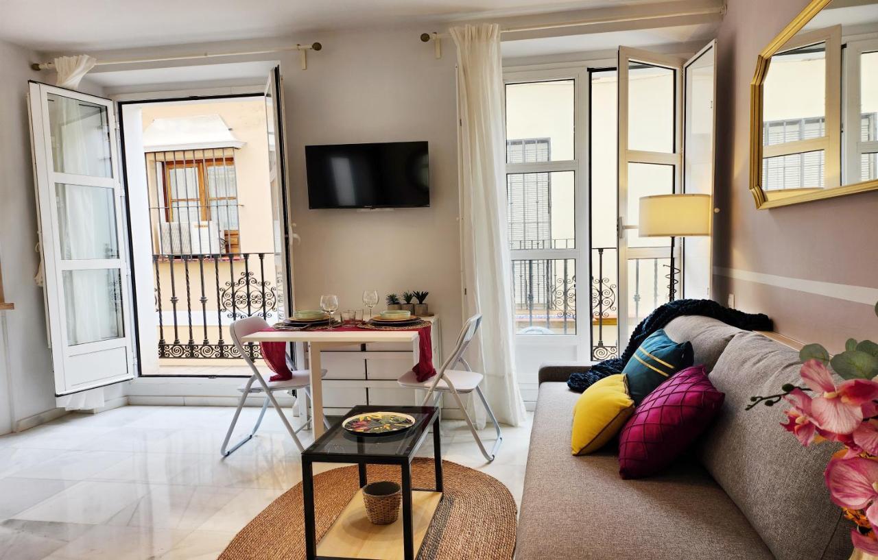Lovely Center - Balcony Lux Sol * Sevilla