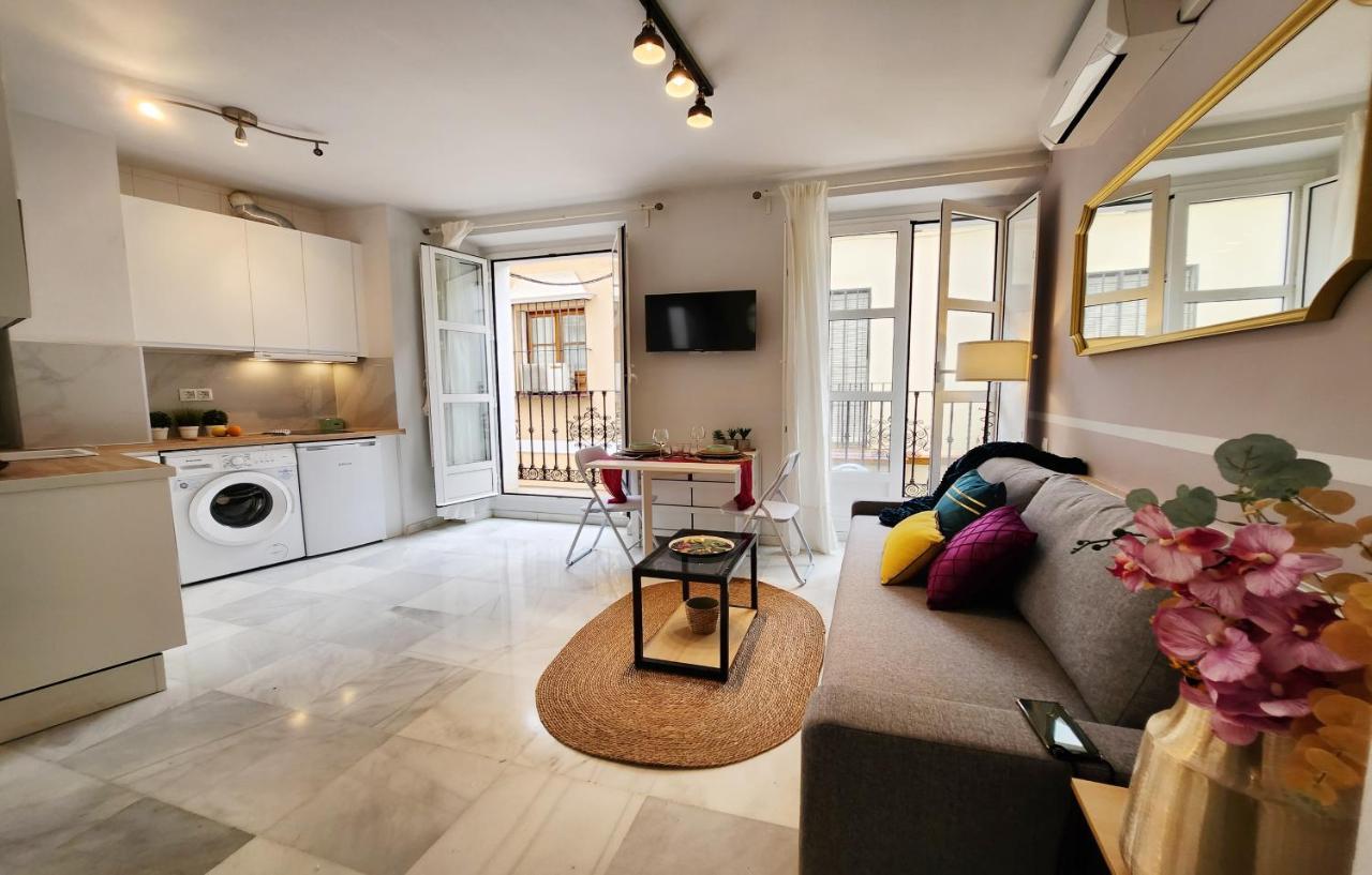 Lovely Center - Balcony Lux Sol Apartamento