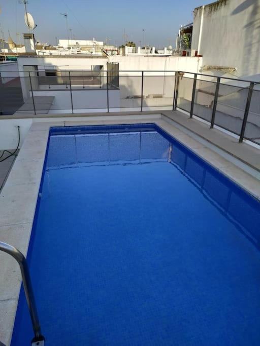 Art&pool In Historic Centre.