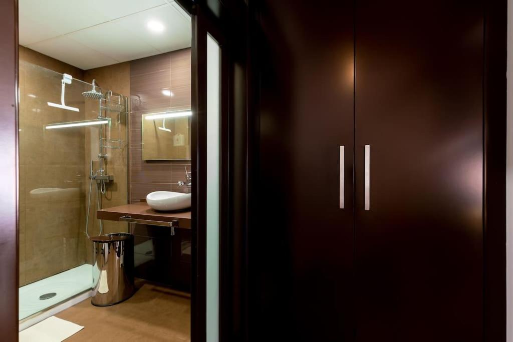 Fr26 Luxurious Apartment, 2 Minutes From Cathedral
