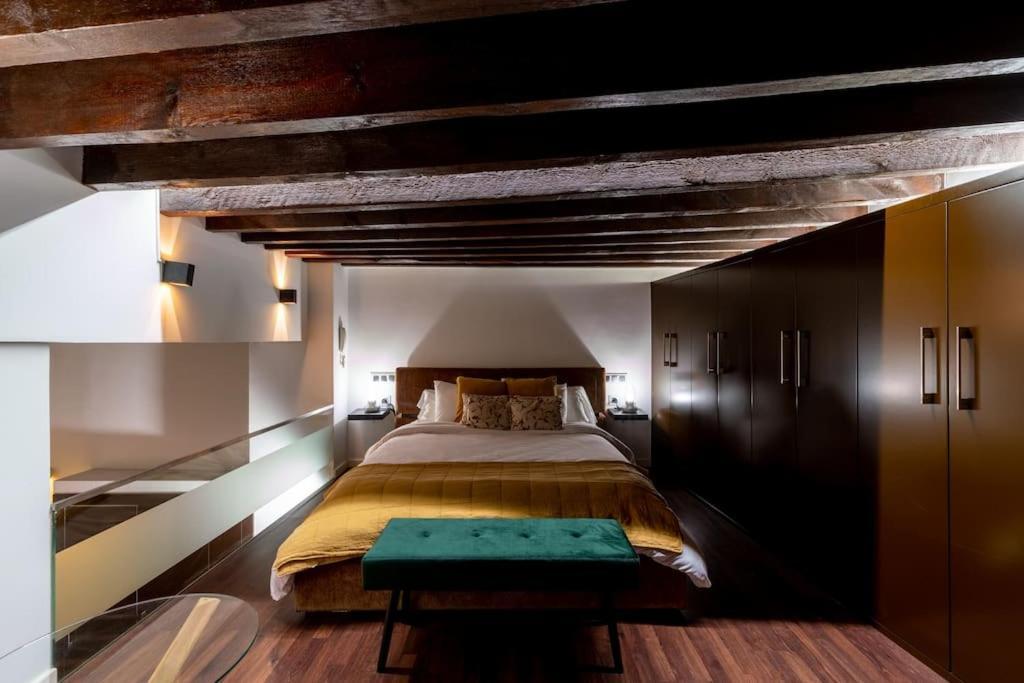 Fr26 Luxurious Apartment, 2 Minutes From Cathedral Apartment *
