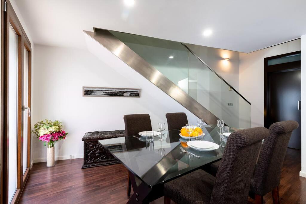 Fr26 Luxurious Apartment, 2 Minutes From Cathedral Apartment *