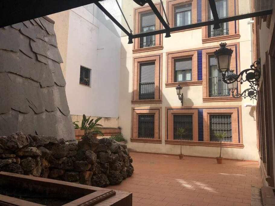 Atico San Bernardo Terraza Y Parking Incluido Apartment *