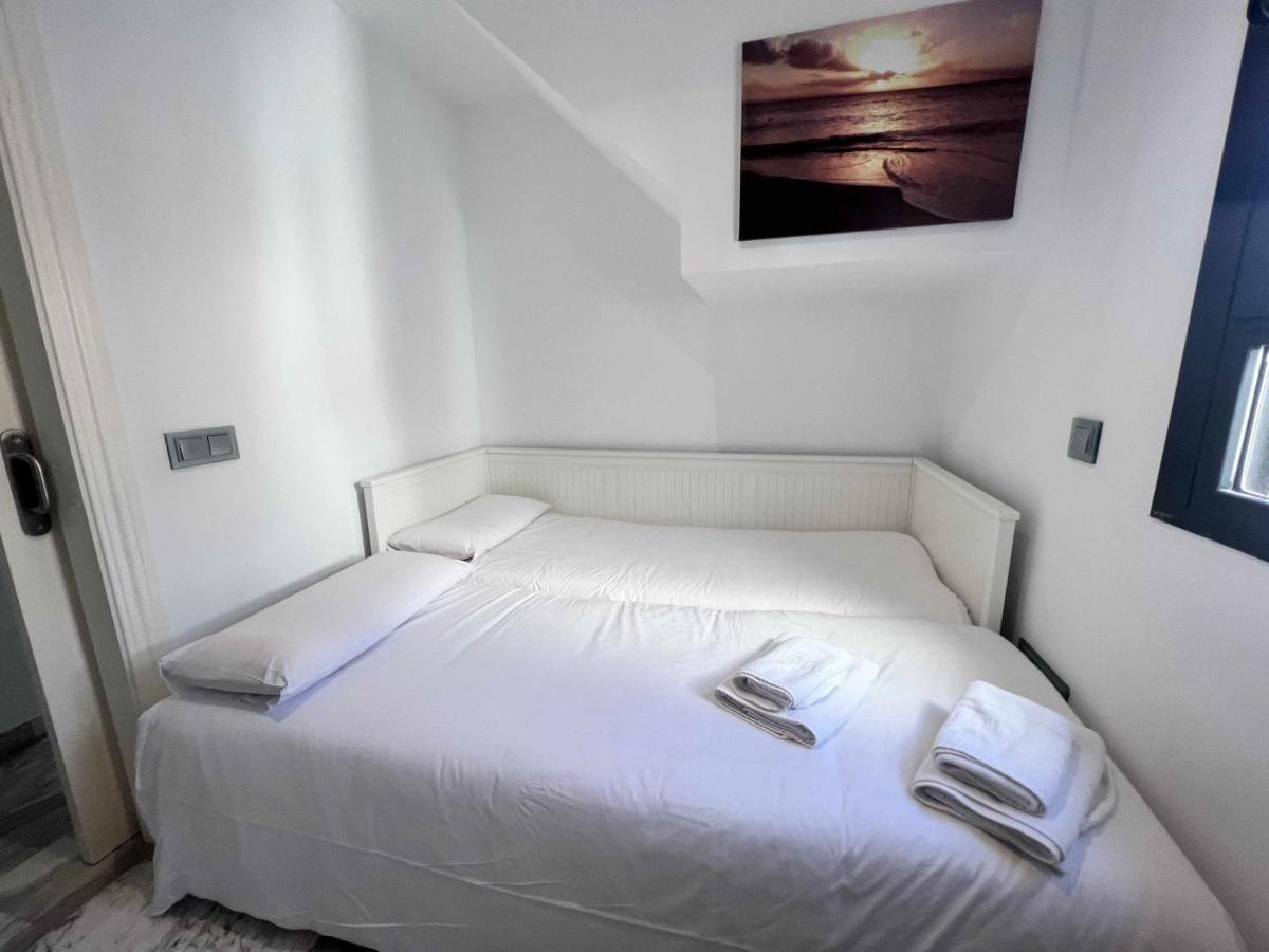 Atico San Bernardo Terraza Y Parking Incluido Apartment *
