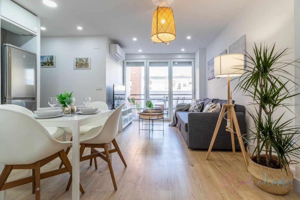 Apartment 2 En Estadio Sevilla, 6 Plazas Y Metro *