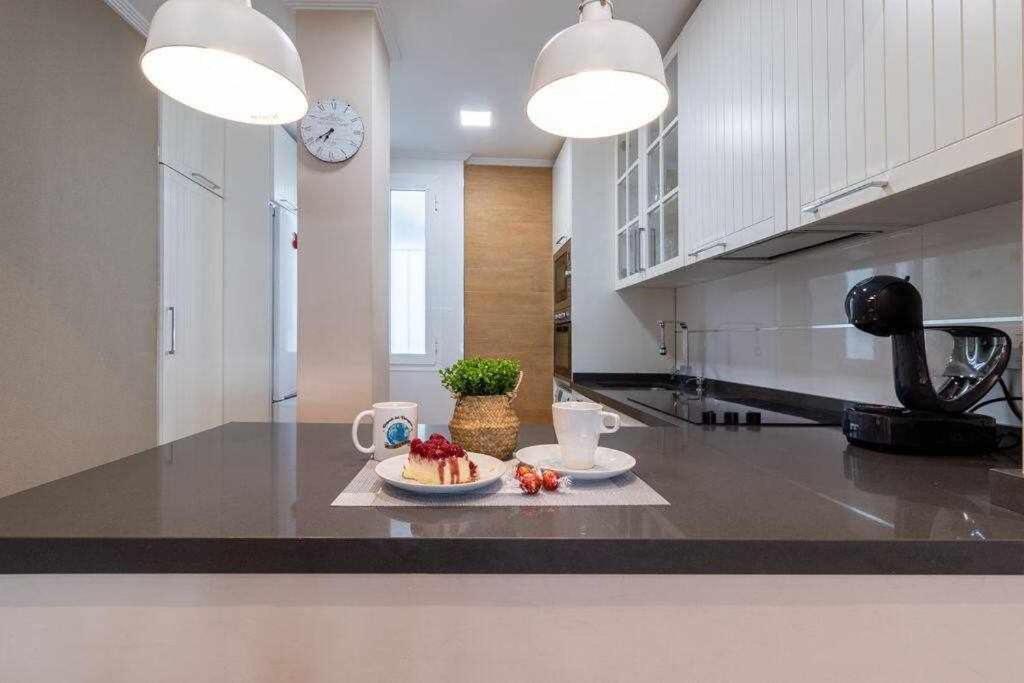3 Apartamento En Estadio Sevilla 8 Plazas 3 Hab Y Metro * Seville