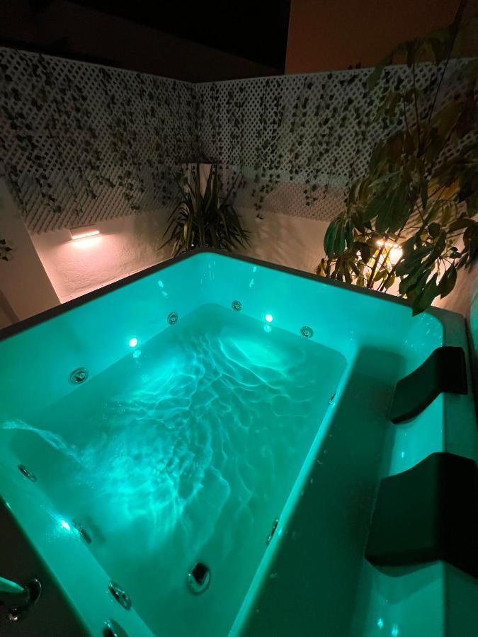 Downtown With Private Terrace & Jacuzzi * Seville