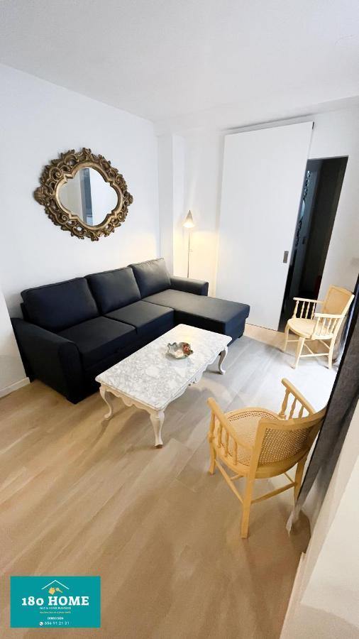 180 Luxury Redes Apartment *