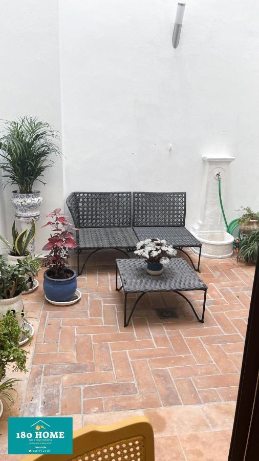 180 Luxury Redes Apartment Seville