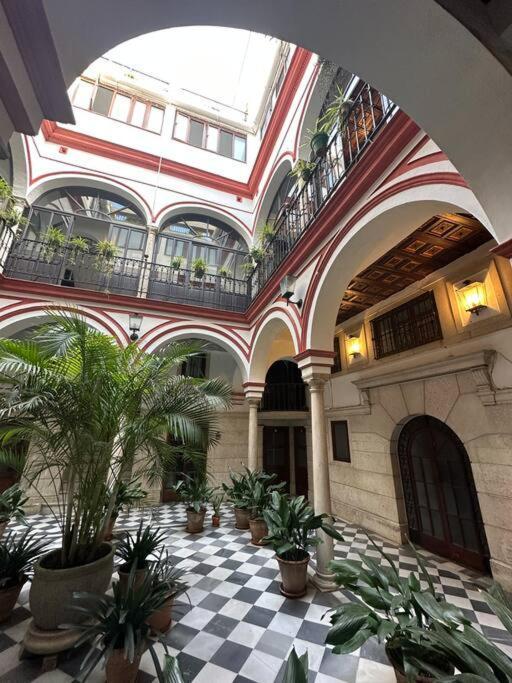 Apartamento Patio Sevillano Frente Catedral Seville