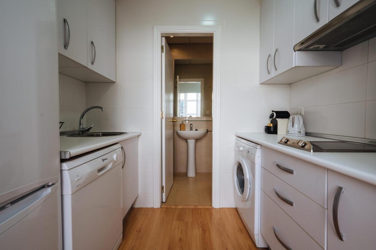 Hostly Rivero 2a Center Loft-fibre-communal Terrace-parking Optional-cless Apartment Seville